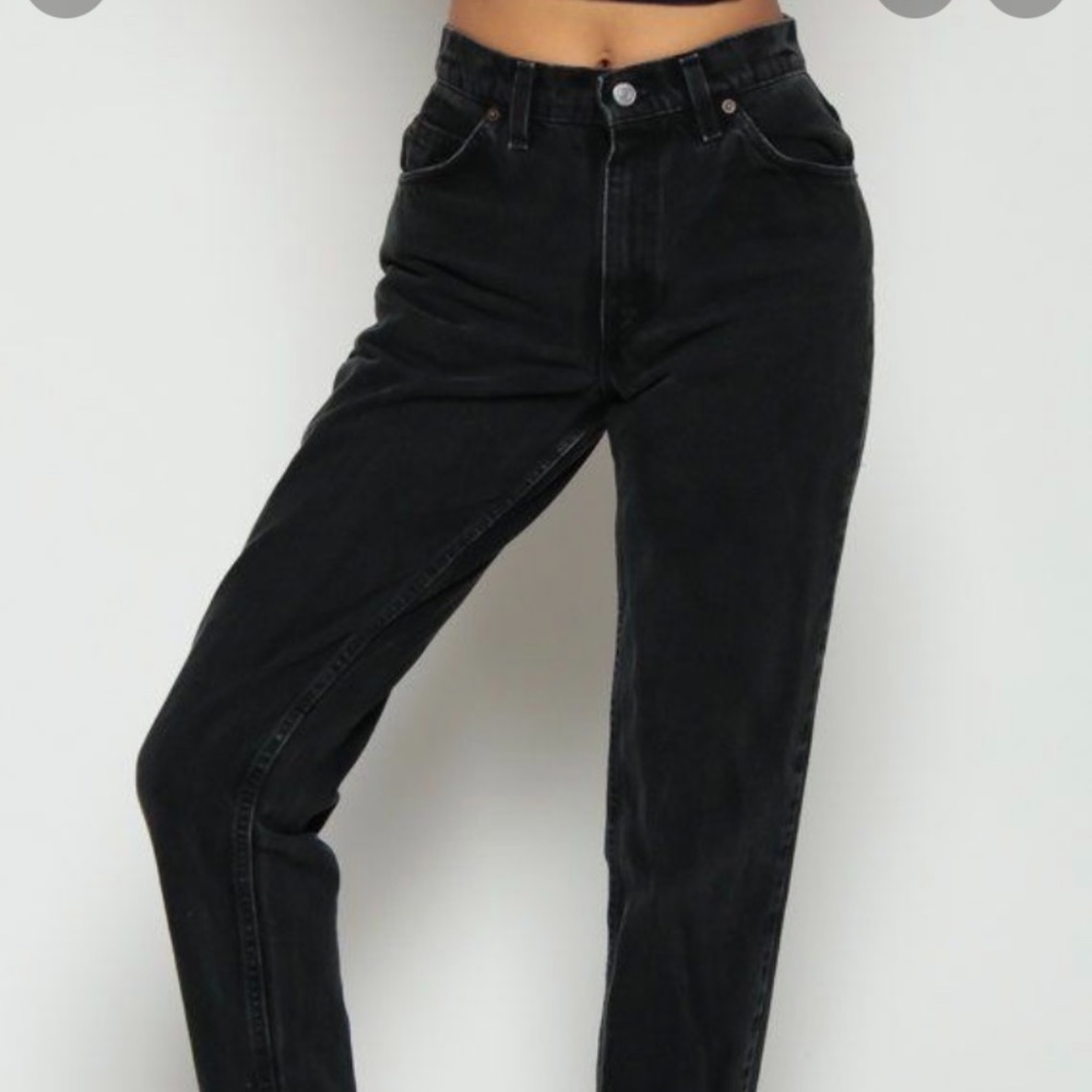 Levis Vintage Black Wash High Rise Jeans (28)